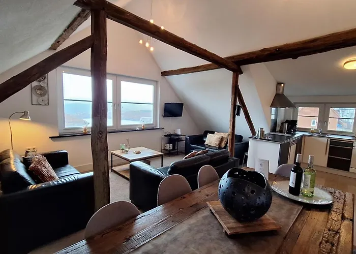 Haus Blick Am Edersee 9 P Apartamento *